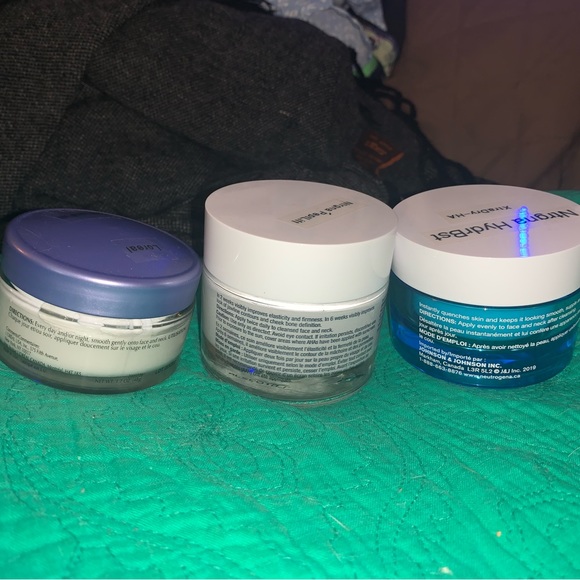 BNIB Neutrogena Peptide Contour Lift Cream - Picture 11 of 13